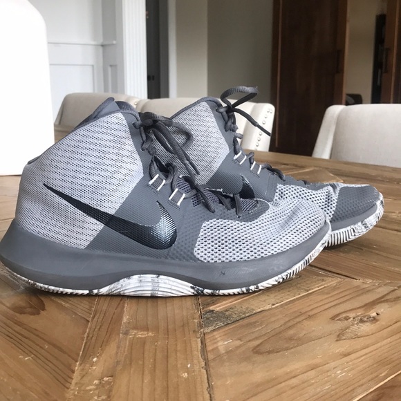 Nike Other - Men’s Nike basketball shoes